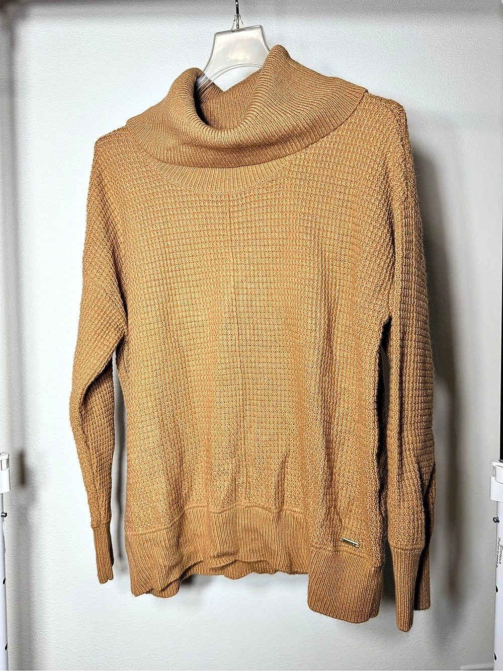 Jones New York Signature Turtleneck Sweater – Size L.